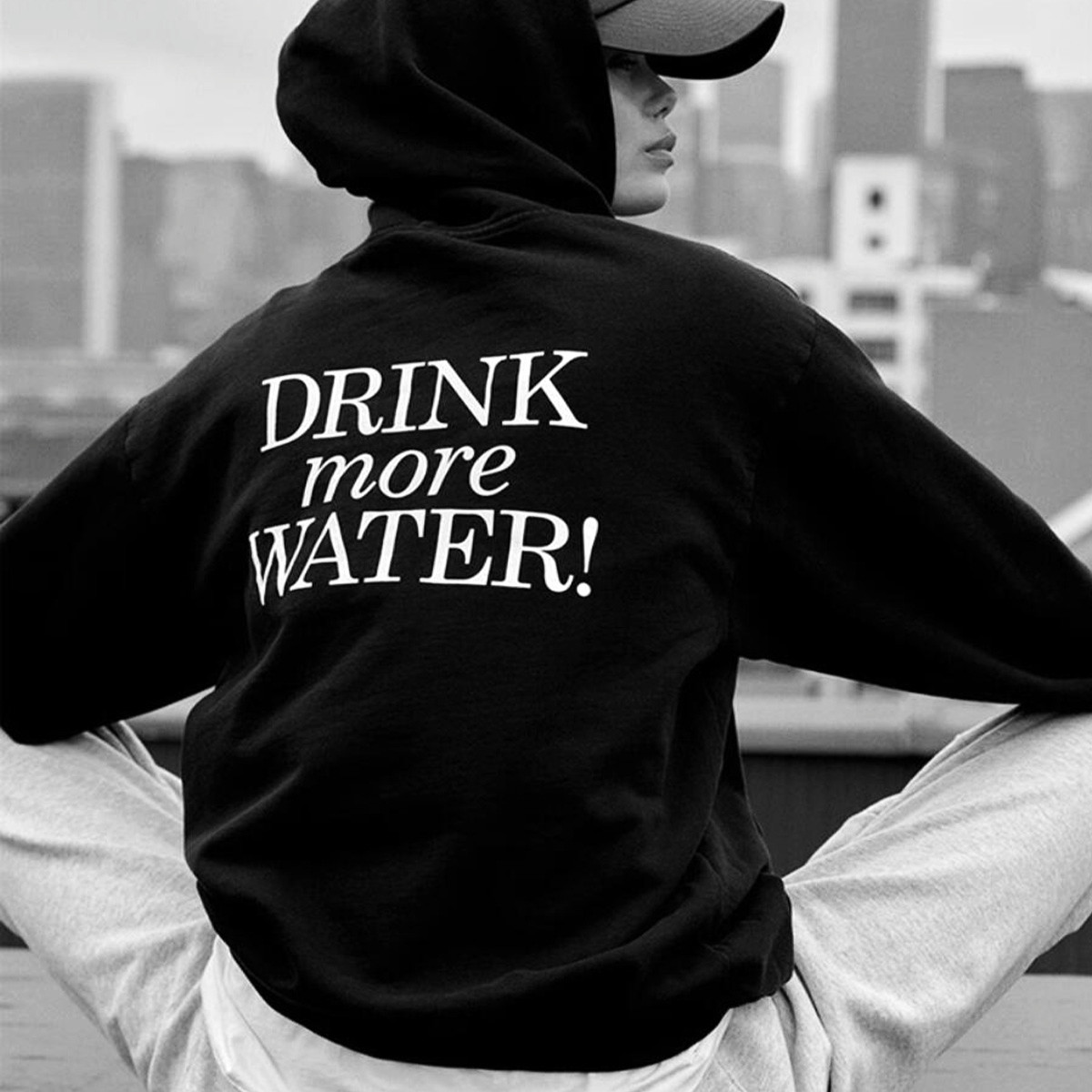 Street Fashion Of New York - ヘルスクラブ-女性のためのニューヨークレタープリントパーカー、黒の特大プルオーバー、ヴィンテージスタイルのジャンパー、ストリートファッション、長袖、90年代